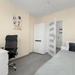 Appartamento Spacious Family With Parking And Desks In By Renters Rzeszów