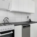 Appartamento Spacious Family With Parking And Desks In By Renters