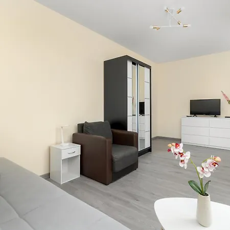 Apartamento Spacious In With Parking Spaces&desks By Renters *