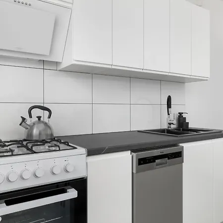 Apartamento Spacious In With Parking Spaces&desks By Renters