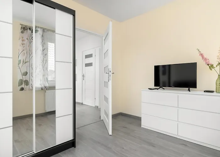 Spacious Family Apartments With Parking And Desks In Rzeszow By Noclegi Renters *