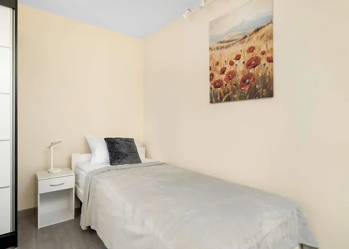 Spacious Family Apartments With Parking And Desks In Rzeszow By Noclegi Renters * Rzeszów