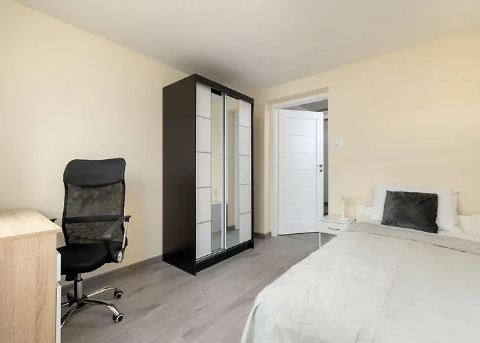 Spacious Family Apartments With Parking And Desks In Rzeszow By Noclegi Renters Rzeszów