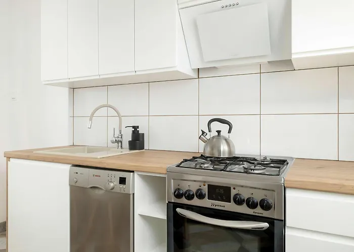 Spacious Family Apartments With Parking And Desks In Rzeszow By Noclegi Renters