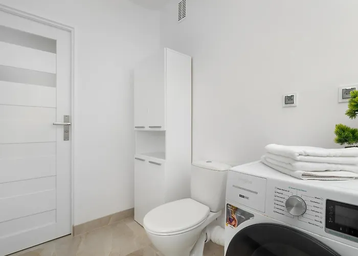 Spacious Family Apartments With Parking And Desks In Rzeszow By Noclegi Renters Apartament